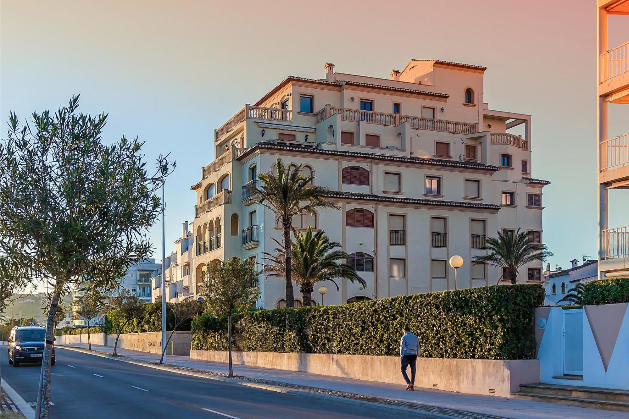 Mar-Beach Front Apartment In Jávea Buitenkant foto